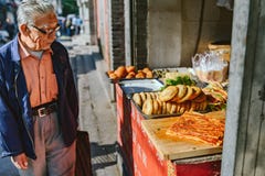 Gatamatmarknad på Peking, Kina arkivfoton Gatamatmarknad på Peking, Kina arkivfoton