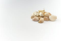 Ge?soleerd knoflook Op een witte achtergrond royalty-vrije stock foto's Ge?soleerd knoflook Op een witte achtergrond royalty-vrije stock foto's