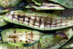 Gegrillte Zucchini lizenzfreie stockbilder Gegrillte Zucchini lizenzfreie stockbilder