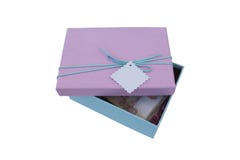 Geld in giftdoos op een witte achtergrond royalty-vrije stock foto Geld in giftdoos op een witte achtergrond royalty-vrije stock foto