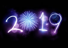 2019 gelukkig Nieuwjaarvuurwerk stock foto's 2019 gelukkig Nieuwjaarvuurwerk stock foto's