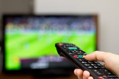 gemowy piłki nożnej tv dopatrywanie obrazy stock gemowy piłki nożnej tv dopatrywanie obrazy stock
