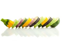 Genre différent de courgettes (courgette) et d'aubergines/de tranches/ images stock Genre différent de courgettes (courgette) et d'aubergines/de tranches/ images stock
