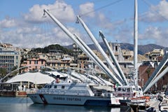 genua Das BIGO, panoramischer Aufzug stockbilder genua Das BIGO, panoramischer Aufzug stockbilder