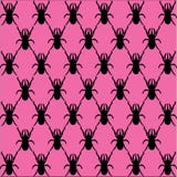 Geometrische textuur: een dierlijke druk - een patroon van een rinoceroskever De insecten zijn zwart op een roze achtergrond royalty-vrije illustratie Geometrische textuur: een dierlijke druk - een patroon van een rinoceroskever De insecten zijn zwart op een roze achtergrond royalty-vrije illustratie