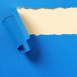 Gescheurd blauw document strook geel achtergrondkadervierkant royalty-vrije stock afbeelding Gescheurd blauw document strook geel achtergrondkadervierkant royalty-vrije stock afbeelding