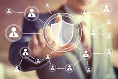 Geschäftsmannhandpresseschildsicherheitsviruson-line-Knopfikone Geschäftsmannhandpresseschildsicherheitsviruson-line-Knopfikone