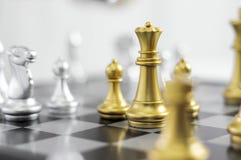 Geschäftsschach, intelligentes Geschäft, Planspiel jeder Spielaustausch ist lohnend lizenzfreie stockfotos Geschäftsschach, intelligentes Geschäft, Planspiel jeder Spielaustausch ist lohnend lizenzfreie stockfotos