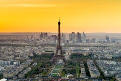 Gezeichnetes Bild Paris-Symbols Hand im Rahmen mit Gestaltungselementsatz lizenzfreie stockfotografie Gezeichnetes Bild Paris-Symbols Hand im Rahmen mit Gestaltungselementsatz lizenzfreie stockfotografie