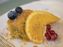 Gezonde cake met vruchten wortelen en amandelen royalty-vrije stock foto Gezonde cake met vruchten wortelen en amandelen royalty-vrije stock foto