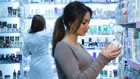 Gezondheidszorg en farmacologieconcept stock videobeelden Gezondheidszorg en farmacologieconcept stock videobeelden