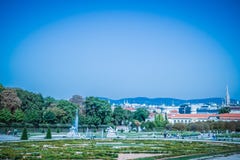 Giardino del palazzo del belvedere a Vienna, Austria immagine stock Giardino del palazzo del belvedere a Vienna, Austria immagine stock
