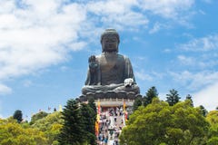 Gigante Buda que se sienta en loto fotos de archivo Gigante Buda que se sienta en loto fotos de archivo