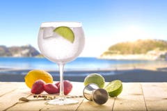Ginstärkungsmittel auf dem Strand stockfoto Ginstärkungsmittel auf dem Strand stockfoto