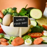 Giorno dell'alimento del testo e dell'alimento fotografie stock libere da diritti Giorno dell'alimento del testo e dell'alimento fotografie stock libere da diritti