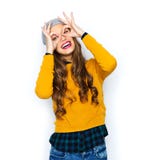 Giovane donna felice o divertiresi teenager della ragazza immagini stock Giovane donna felice o divertiresi teenager della ragazza immagini stock