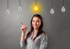 Giovane studente che cerca nuova idea immagini stock libere da diritti Giovane studente che cerca nuova idea immagini stock libere da diritti