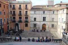 GIRONA, KATALONIEN/SPANIEN - 1. November 2017: Ansicht vom alten zu stockfotografie GIRONA, KATALONIEN/SPANIEN - 1. November 2017: Ansicht vom alten zu stockfotografie