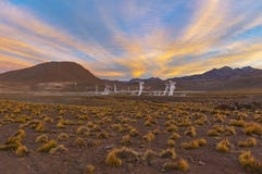 Gisement de geyser d'EL Tatio, d?sert d'Atacama, Chili photo libre de droits Gisement de geyser d'EL Tatio, d?sert d'Atacama, Chili photo libre de droits