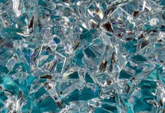 Glaçons artificiels sur un fond transparent de turquoise photographie stock libre de droits Glaçons artificiels sur un fond transparent de turquoise photographie stock libre de droits