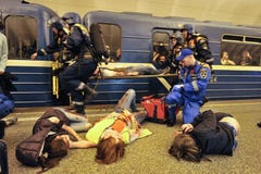 Gli esercizi di ministero di emergenze fotografie stock Gli esercizi di ministero di emergenze fotografie stock