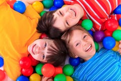 Glückliche Kinder Glückliche Kinder