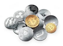 goldenes bitcoin und der Stapel von verschiedenen cryptocurrencies vektor abbildung goldenes bitcoin und der Stapel von verschiedenen cryptocurrencies vektor abbildung