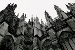 Gotische Stijl van de Kathedraal van Keulen, Duitsland royalty-vrije stock foto Gotische Stijl van de Kathedraal van Keulen, Duitsland royalty-vrije stock foto