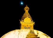 Gouden mening van Swayambhunath Stupa royalty-vrije stock afbeeldingen Gouden mening van Swayambhunath Stupa royalty-vrije stock afbeeldingen