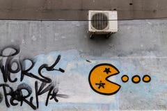 Graffiti su una parete - Bucarest fotografie stock Graffiti su una parete - Bucarest fotografie stock