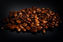 Grains de café rôtis photographie stock Grains de café rôtis photographie stock