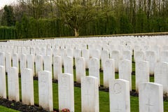 Grande Primeira Guerra Mundial flanders Bélgica do cemitério de madeira imagem de stock Grande Primeira Guerra Mundial flanders Bélgica do cemitério de madeira imagem de stock