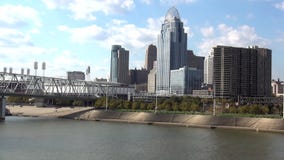 Grande vista na cidade da skyline de Cincinnati de Cincinnati filme Grande vista na cidade da skyline de Cincinnati de Cincinnati filme