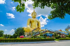 Grandi statue dorate del Buddha Fotografia Stock Grandi statue dorate del Buddha Fotografia Stock