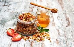 Granola al forno casalingo fotografie stock Granola al forno casalingo fotografie stock