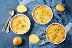 Gratin da batata da abóbora foto de stock Gratin da batata da abóbora foto de stock
