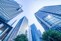Grattacieli moderni comuni di affari, grattacieli, architettura che si alza al cielo fotografie stock Grattacieli moderni comuni di affari, grattacieli, architettura che si alza al cielo fotografie stock