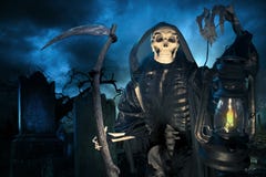 Grim Reaper/ Angel Of Death With Lamp At Night Stock Photography Grim Reaper/ Angel Of Death With Lamp At Night Stock Photography