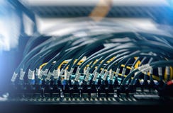 Grote Internet-router grote netwerkserver royalty-vrije stock afbeelding Grote Internet-router grote netwerkserver royalty-vrije stock afbeelding