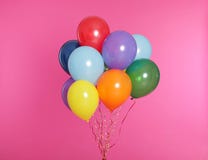 Groupe de ballons lumineux photo stock Groupe de ballons lumineux photo stock