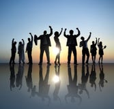 Grupo de hombres de negocios que celebran concepto del éxito fotos de archivo Grupo de hombres de negocios que celebran concepto del éxito fotos de archivo