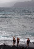 Grupo de más viejas mujeres mayores alrededor a nadar en el mar imagen de archivo Grupo de más viejas mujeres mayores alrededor a nadar en el mar imagen de archivo