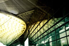 Guangzhou s?dra j?rnv?gsstation Guangzhou s?dra j?rnv?gsstation royaltyfri bild Guangzhou s?dra j?rnv?gsstation Guangzhou s?dra j?rnv?gsstation royaltyfri bild