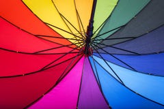 Guarda-chuva colorido Cores do arco-íris foto de stock Guarda-chuva colorido Cores do arco-íris foto de stock