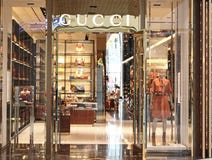 gucci store roosevelt field mall