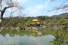 guld- tempel för kinkakujikyoto pavillion royaltyfri fotografi guld- tempel för kinkakujikyoto pavillion royaltyfri fotografi