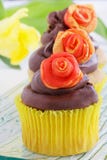 Gâteaux floraux de source photos stock Gâteaux floraux de source photos stock