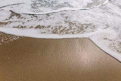 H?rlig havv?g p? den sandiga stranden royaltyfri foto H?rlig havv?g p? den sandiga stranden royaltyfri foto