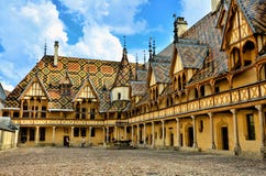 Hôtel Dieu, Beaune, France image libre de droits Hôtel Dieu, Beaune, France image libre de droits