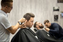 Hairsalon moderno per gli uomini immagini stock Hairsalon moderno per gli uomini immagini stock